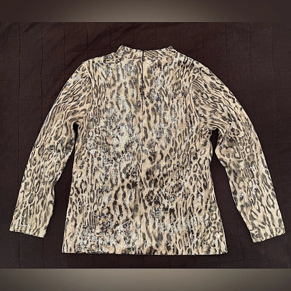 NWT Chico’s Cheetah-Print Sequin Top - Picture 4 of 12